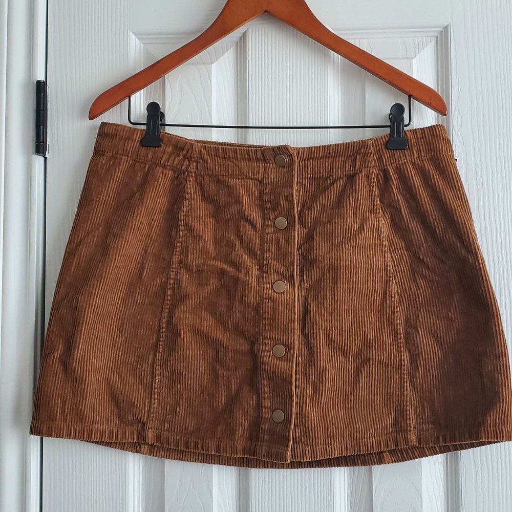 Justify Women's coffe caramel Skirt size large